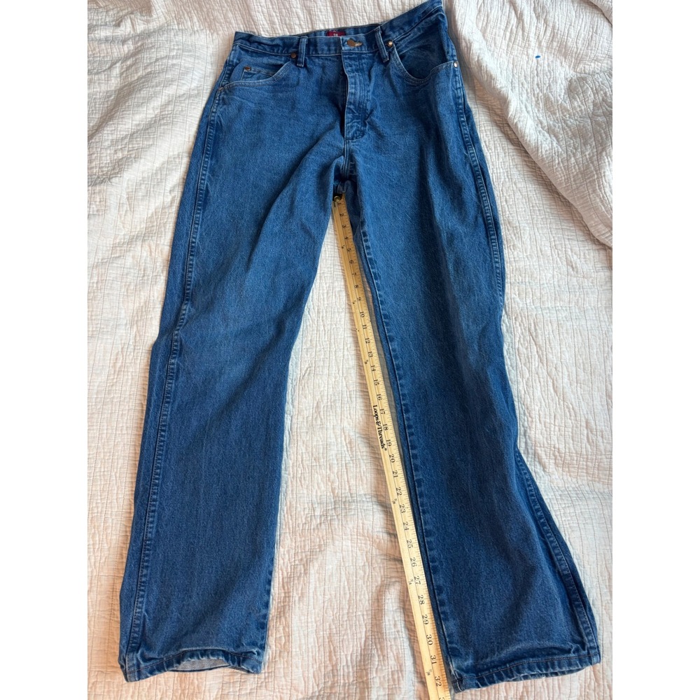 Wrangler 31 Relaxed Fit Mens Jeans Medium Wash Straight Leg Denim Blue